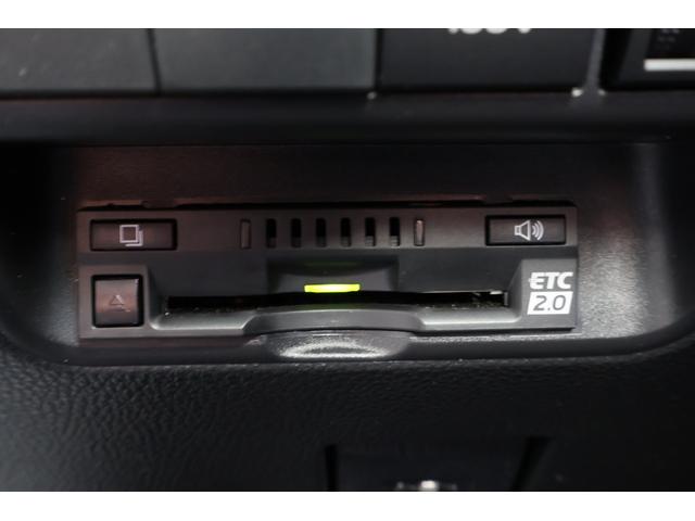 アクア Ｚ　４ＷＤ　全周囲カメラ　ナビ　クリアランスソナー　オートクルーズコントロール　レーンアシスト　パークアシスト　衝突被害軽減システム　アルミホイール　オートマチックハイビーム　オートライト（7枚目）