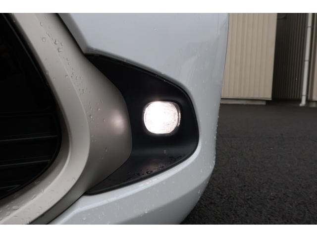 アクア Ｚ　４ＷＤ　全周囲カメラ　ナビ　クリアランスソナー　オートクルーズコントロール　レーンアシスト　パークアシスト　衝突被害軽減システム　アルミホイール　オートマチックハイビーム　オートライト（22枚目）