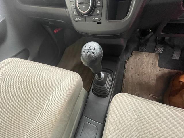 ワゴンR FX 関東仕入/5速マニュアル/オートエアコン/CD再生/FM・AMラジオ(12枚目)