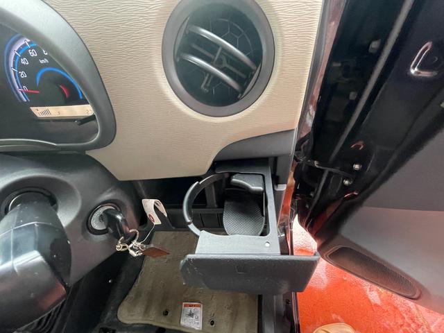 ワゴンR FX 関東仕入/5速マニュアル/オートエアコン/CD再生/FM・AMラジオ(17枚目)