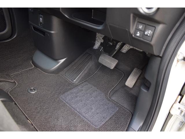 N-BOXカスタム L ユーザー買取 4WD 9インチプレミアムインターナビ Bluetoothオーディオ フルセグ バックカメラ ETC クルーズコントロール 電動スライドドア スマートキー(予備有)ワンオーナー(33枚目)