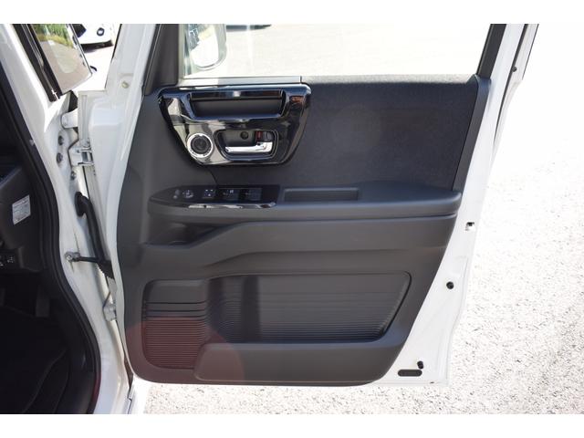 N-BOXカスタム L ユーザー買取 4WD 9インチプレミアムインターナビ Bluetoothオーディオ フルセグ バックカメラ ETC クルーズコントロール 電動スライドドア スマートキー(予備有)ワンオーナー(50枚目)