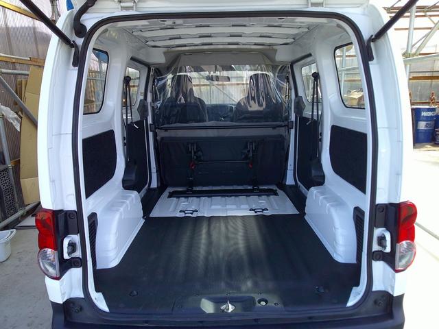 ＮＶ２００バネットバン ＤＸ　禁煙車　テルッツオキャリア　パワーウィンドウ　ケンウッドナビ　前後ドラレコ　キーレスキー　最大積載量６００ＫＧ（20枚目）