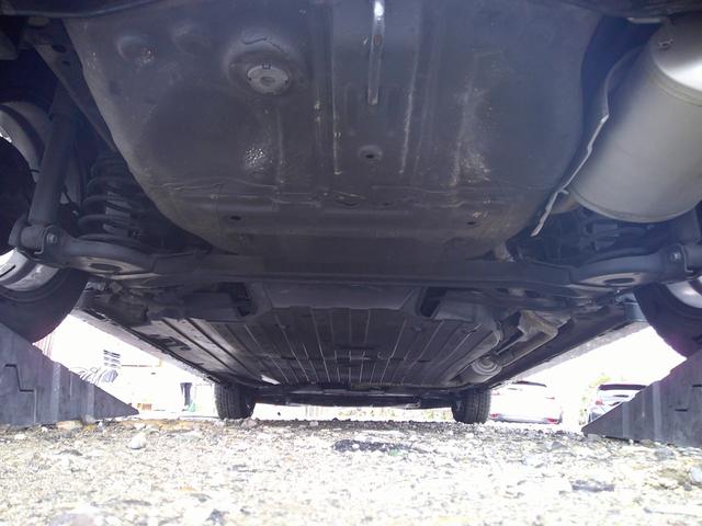 フィットハイブリッド Ｓパッケージ　Ｓパッケージ　禁煙車　クルコン　パドルシフト　ＬＥＤヘッドライト　ＬＥＤフォグ　リヤスポイラー　社外１６インチアルミ　フルセグＴＶナビ　バックカメラ（8枚目）