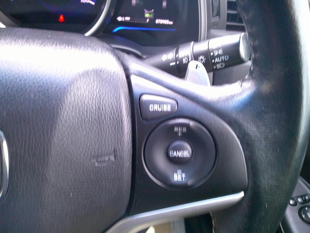 フィットハイブリッド Ｓパッケージ　Ｓパッケージ　禁煙車　クルコン　パドルシフト　ＬＥＤヘッドライト　ＬＥＤフォグ　リヤスポイラー　社外１６インチアルミ　フルセグＴＶナビ　バックカメラ（12枚目）