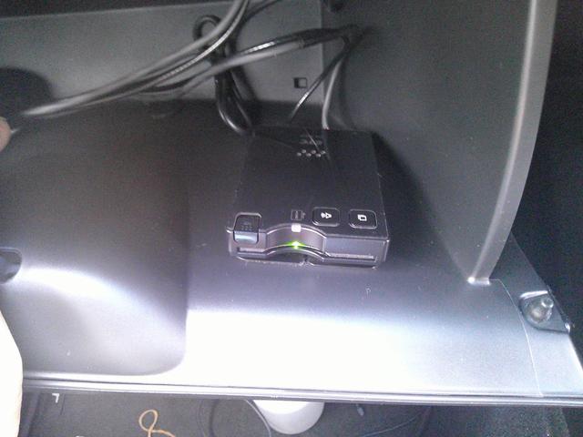 フィットハイブリッド Ｓパッケージ　Ｓパッケージ　禁煙車　クルコン　パドルシフト　ＬＥＤヘッドライト　ＬＥＤフォグ　リヤスポイラー　社外１６インチアルミ　フルセグＴＶナビ　バックカメラ（18枚目）