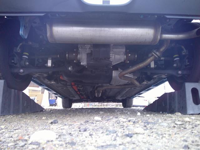 ヤリス ハイブリッドＸ　４ＷＤ　レーダークルコン　全周囲カメラ　踏み間違い防止　障害物センサー　パーキングアシスト　ＢＳＭ　ワイパーデアイサ―　純正ディスプレイオーディオナビ（7枚目）