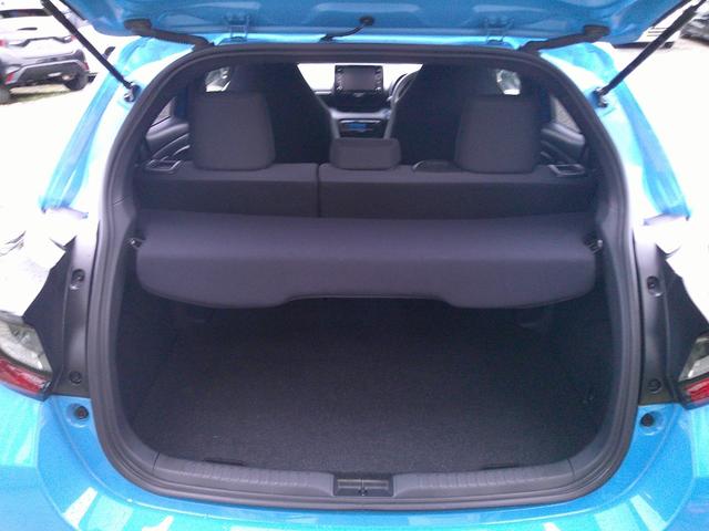 ヤリス ハイブリッドＸ　４ＷＤ　レーダークルコン　全周囲カメラ　踏み間違い防止　障害物センサー　パーキングアシスト　ＢＳＭ　ワイパーデアイサ―　純正ディスプレイオーディオナビ（22枚目）