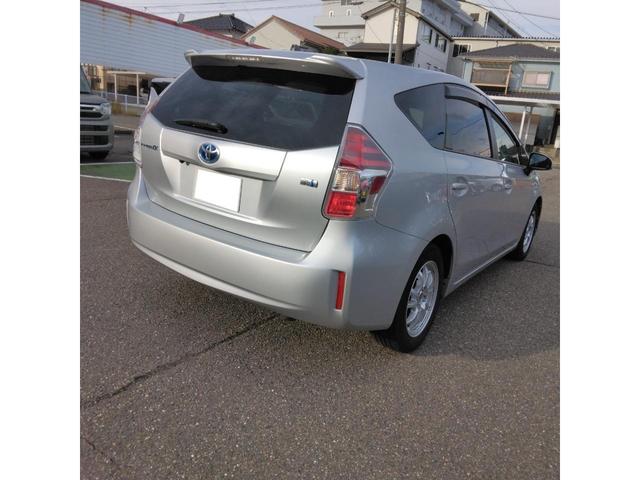 プリウスアルファ Ｓ　ＳＤナビ　フルセグＴＶ　バックカメラ　オートライト　ＥＴＣ　クルーズコントロール　プッシュスタート　スマートキー　オートエアコン（6枚目）