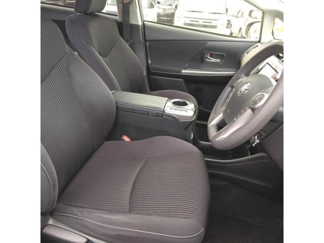 プリウスアルファ Ｓ　ＳＤナビ　フルセグＴＶ　バックカメラ　オートライト　ＥＴＣ　クルーズコントロール　プッシュスタート　スマートキー　オートエアコン（9枚目）