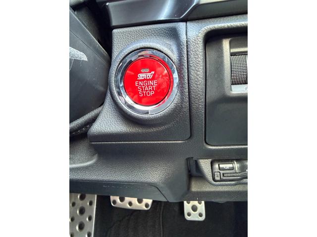 レヴォーグ STIスポーツ EX 4WD STIスポーツEX 新品タイヤ/保証書/純正 SDナビ/衝突安全装置/シートヒーター/車線逸脱防止支援システム/シート フルレザー/パーキングアシスト/電動バックドア 革シート(16枚目)