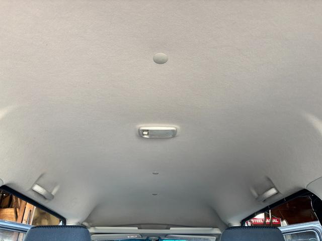 ハイゼットカーゴ クルーズ ナビ ドライブレコーダー 切替4WD 両側スライドドア 電動格納ミラー パワーステアリング パワーウィンドウ エアコン 運転席エアバック 助手席エアバック 天井収納(12枚目)