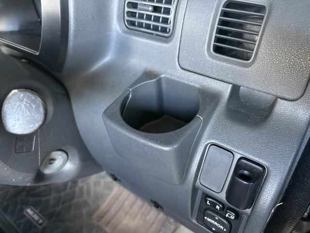 ハイゼットカーゴ クルーズ ナビ ドライブレコーダー 切替4WD 両側スライドドア 電動格納ミラー パワーステアリング パワーウィンドウ エアコン 運転席エアバック 助手席エアバック 天井収納(18枚目)