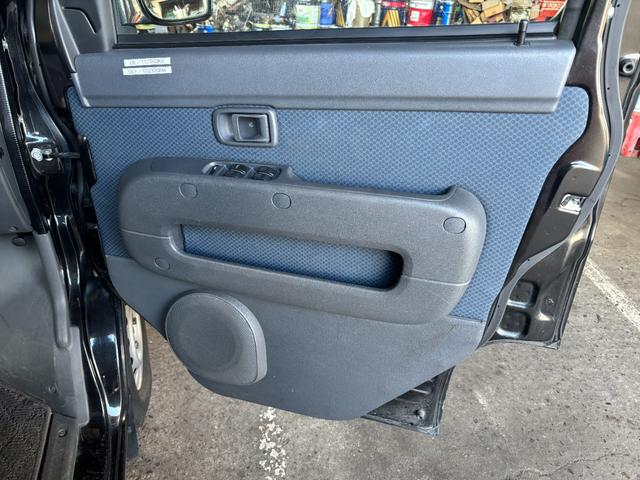 ハイゼットカーゴ クルーズ ナビ ドライブレコーダー 切替4WD 両側スライドドア 電動格納ミラー パワーステアリング パワーウィンドウ エアコン 運転席エアバック 助手席エアバック 天井収納(19枚目)