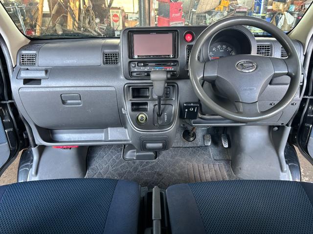 ハイゼットカーゴ クルーズ ナビ ドライブレコーダー 切替4WD 両側スライドドア 電動格納ミラー パワーステアリング パワーウィンドウ エアコン 運転席エアバック 助手席エアバック 天井収納(27枚目)