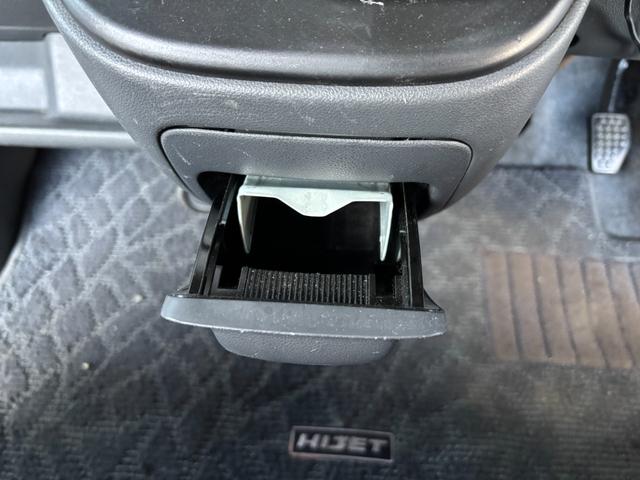 ハイゼットカーゴ クルーズ ナビ ドライブレコーダー 切替4WD 両側スライドドア 電動格納ミラー パワーステアリング パワーウィンドウ エアコン 運転席エアバック 助手席エアバック 天井収納(31枚目)