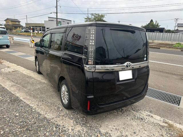 ヴォクシー Ｖ（3枚目）