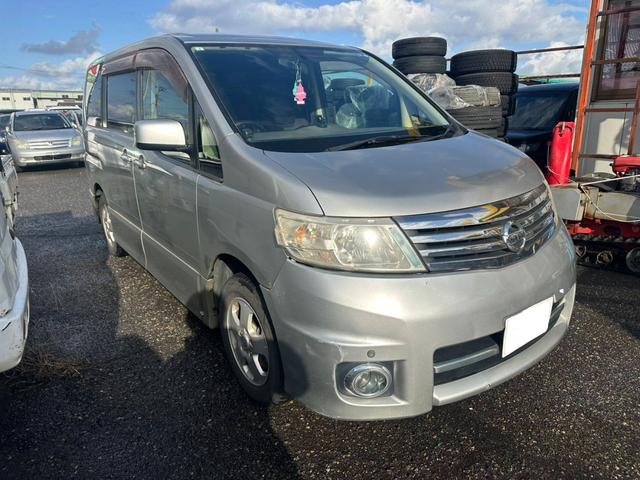 セレナ ハイウェイスター（2枚目）