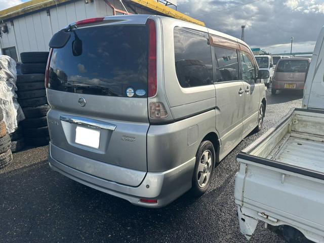 セレナ ハイウェイスター（4枚目）