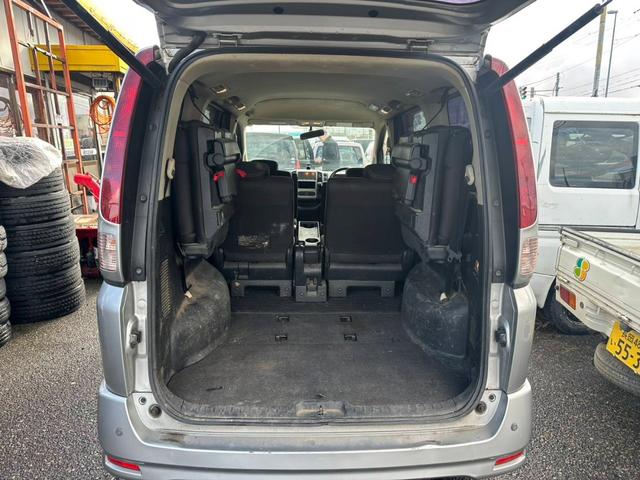 セレナ ハイウェイスター（5枚目）