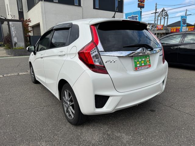 フィットハイブリッド Lパッケージ Lパッケージ Bluetooth ナビ フルセグ バックカメラ DVD再生 ハーフレザーシート ETC スマートキー LEDヘッドライト 点検整備記録簿 ホンダセンシング(6枚目)