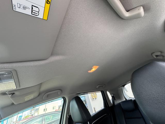 フィットハイブリッド Lパッケージ Lパッケージ Bluetooth ナビ フルセグ バックカメラ DVD再生 ハーフレザーシート ETC スマートキー LEDヘッドライト 点検整備記録簿 ホンダセンシング(19枚目)