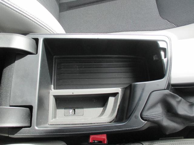 1シリーズ 118i スタイル 1500ccターボ 純正ナビ DVD CD USB Bkuetooth バックカメラ クルーズコントロール ハーフレザーシート 前後ドライブレコーダー ETC 純正15AW 記録簿 取扱説明書 保証書(27枚目)