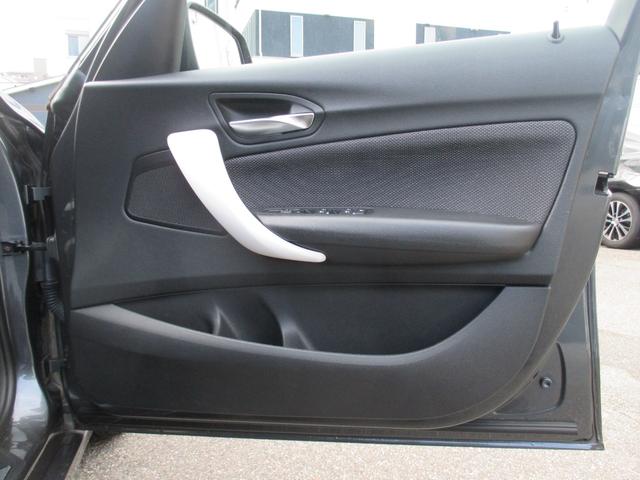 1シリーズ 118i スタイル 1500ccターボ 純正ナビ DVD CD USB Bkuetooth バックカメラ クルーズコントロール ハーフレザーシート 前後ドライブレコーダー ETC 純正15AW 記録簿 取扱説明書 保証書(32枚目)