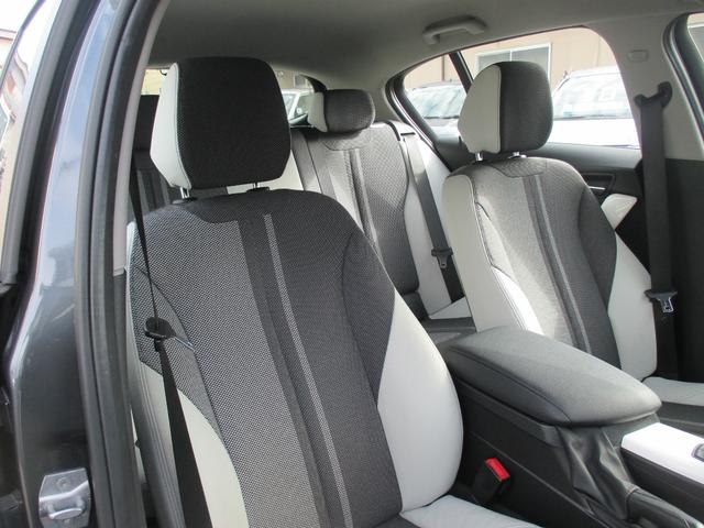 1シリーズ 118i スタイル 1500ccターボ 純正ナビ DVD CD USB Bkuetooth バックカメラ クルーズコントロール ハーフレザーシート 前後ドライブレコーダー ETC 純正15AW 記録簿 取扱説明書 保証書(33枚目)