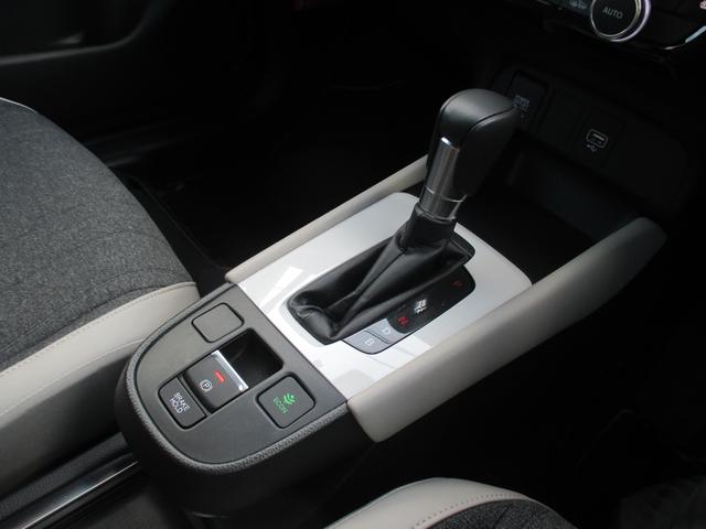 フィット e:HEVホーム 20周年特別仕様車 メゾン 4WD 特別仕様車メゾン ホンダセンシング 純正ナビ フルセグTV DVD CD Bluetooth 前後ドラレコ LED ETC 純正16アルミ スタッドレス有 ワンオーナー 記録簿 取説 保証書(18枚目)