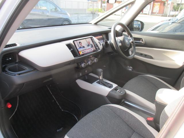 フィット e:HEVホーム 20周年特別仕様車 メゾン 4WD 特別仕様車メゾン ホンダセンシング 純正ナビ フルセグTV DVD CD Bluetooth 前後ドラレコ LED ETC 純正16アルミ スタッドレス有 ワンオーナー 記録簿 取説 保証書(27枚目)