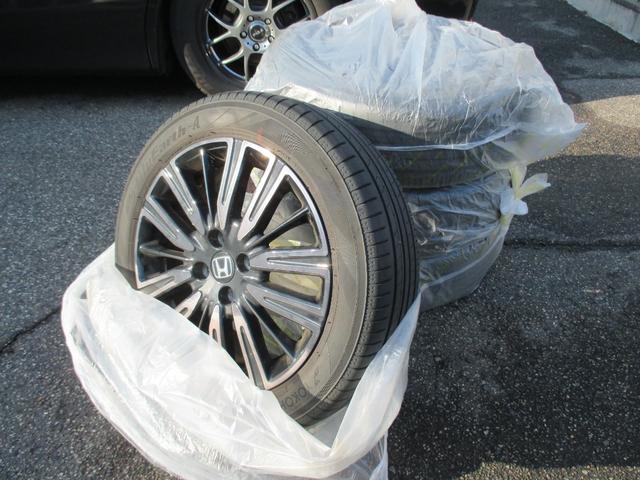 フィット e:HEVホーム 20周年特別仕様車 メゾン 4WD 特別仕様車メゾン ホンダセンシング 純正ナビ フルセグTV DVD CD Bluetooth 前後ドラレコ LED ETC 純正16アルミ スタッドレス有 ワンオーナー 記録簿 取説 保証書(34枚目)