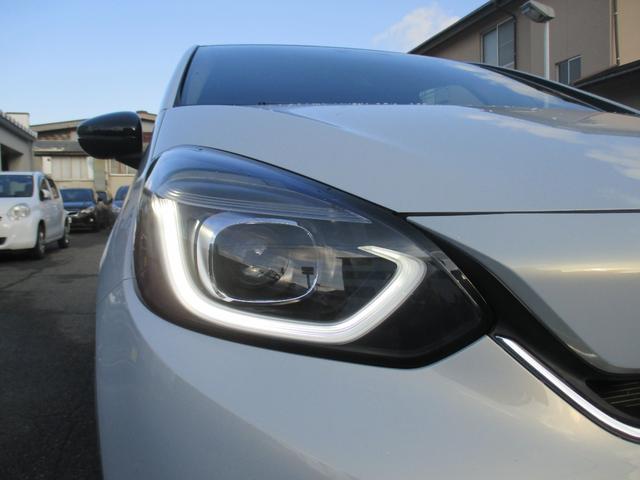 フィット e:HEVホーム 20周年特別仕様車 メゾン 4WD 特別仕様車メゾン ホンダセンシング 純正ナビ フルセグTV DVD CD Bluetooth 前後ドラレコ LED ETC 純正16アルミ スタッドレス有 ワンオーナー 記録簿 取説 保証書(42枚目)