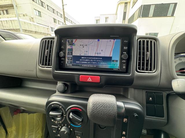 ＮＶ１００クリッパーバン ＧＸターボ　ワンオーナー　禁煙車　純正ＳＤフルセグナビ　ＥＴＣ　Ｂｌｕｅｔｏｏｔｈ　コーナーセンサー　エマージェンシーブレーキ　車線逸脱警報　横滑り防止装置　オートライト　電動格納ミラー　キーレス（6枚目）