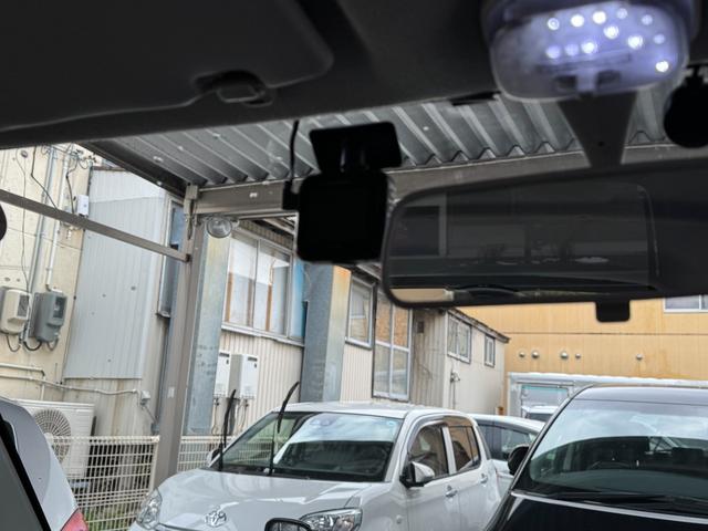 ジムニー ランドベンチャー　ワンオーナー　ターボ　５ＭＴ　ケンウッドワンセグナビ　ドライブレコーダー　バックカメラ　ＥＴＣ　モンスタースポーツハイトアップスプリング　リングイルミ付フォグランプ　フロントアンダーガーニッシュ（9枚目）