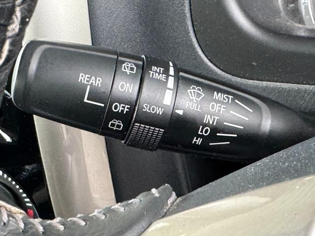 ジムニー ランドベンチャー　ワンオーナー　ターボ　５ＭＴ　ケンウッドワンセグナビ　ドライブレコーダー　バックカメラ　ＥＴＣ　モンスタースポーツハイトアップスプリング　リングイルミ付フォグランプ　フロントアンダーガーニッシュ（11枚目）