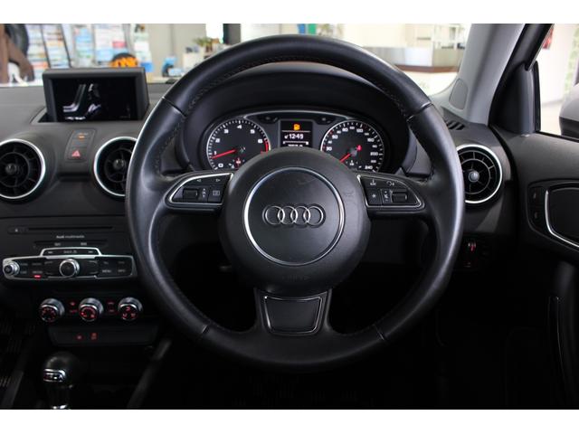 Ａ１スポーツバック １．４ＴＦＳＩ　ＳＤナビ　バックカメラ　スマートキー　電動格納ミラー　ＣＤ　盗難防止システム　エアバック　パワーステアリング　パワーウィンドウ　ＡＢＳ（12枚目）