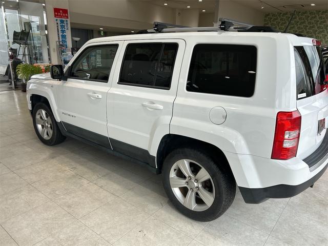 ジープ・パトリオット リミテッド　４ＷＤ　エアコン　キーレス　ＡＢＳ　アルミホイール　ＥＴＣ　ルーフレール　革シート　パワーシート　ＳＤナビ　テレビフルセグ　ＣＤ　ＤＶＤ　Ｂｌｕｅｔｏｏｔｈ接続　オートクルーズコントロール（52枚目）