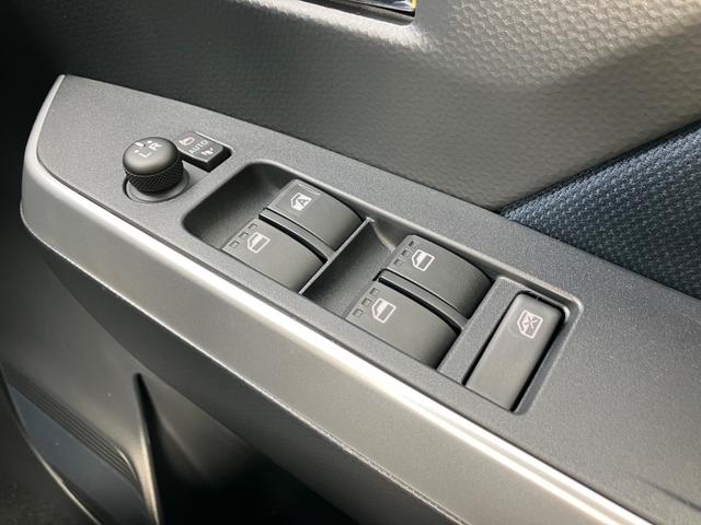 ルーミー カスタムＧ－Ｔ　登録済未使用車　衝突被害軽減システム　パノラミックビュー　コンフォートＰＫＧ　両側電動スライドドア　シートヒーター　メーカー保証５年１０万キロ（17枚目）