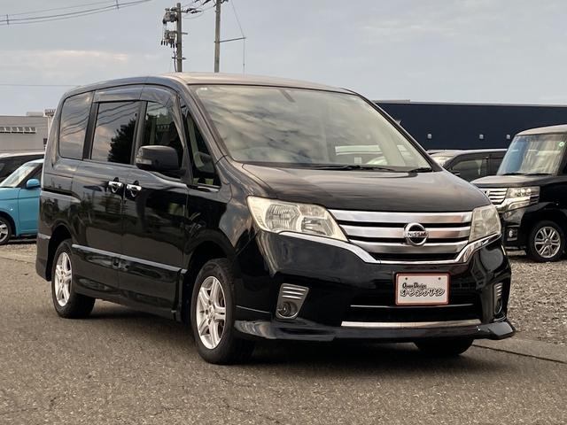 セレナ ハイウェイスター　４ＷＤ　車検２年　バックカメラ　クルーズコントロール　オートライト　パワースライドドア　ＥＴＣ　スマートキー　オートエアコン（3枚目）