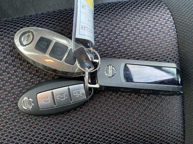 セレナ ハイウェイスター　４ＷＤ　車検２年　バックカメラ　クルーズコントロール　オートライト　パワースライドドア　ＥＴＣ　スマートキー　オートエアコン（50枚目）