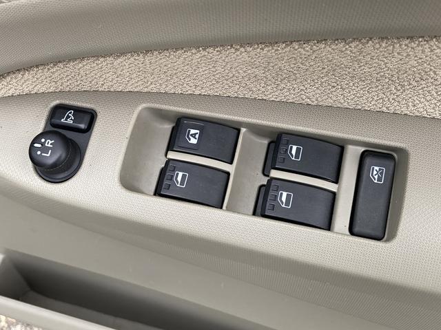 ムーヴ Ｌ　４ＷＤ　車検Ｒ８／１　ナビ　ワンセグＴＶ　ＣＤ　キーレス　アイドリングストップ　ベンチシート（19枚目）