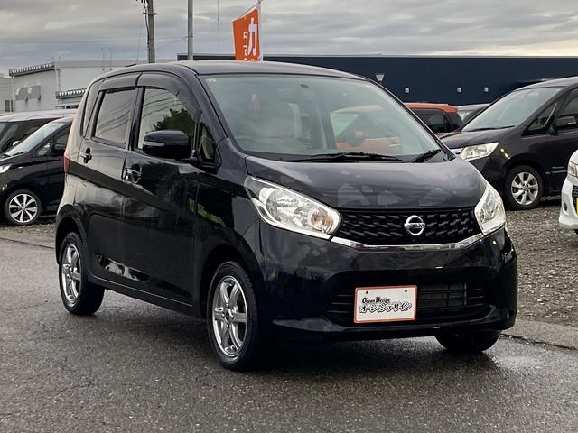 デイズ Ｘ　４ＷＤ　車検２年　ナビ　フルセグＴＶ（3枚目）