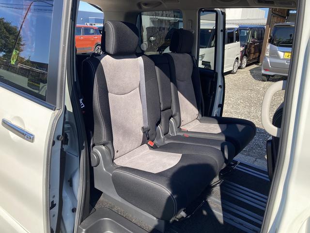 セレナ ライダー　Ｓ－ハイブリッド　車検Ｒ８／９　ナビ　Ｂｌｕｅｔｏｏｔｈ　バックカメラ　フルセグＴＶ　リアモニター　パワースライドドア　ＥＴＣ　オートライト（21枚目）