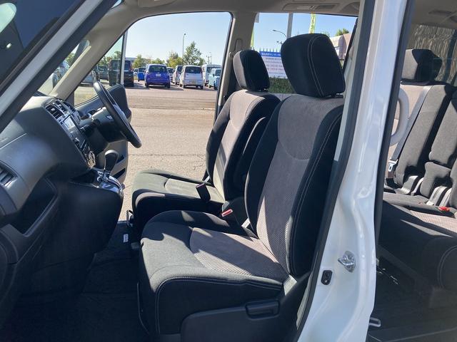 セレナ ライダー　Ｓ－ハイブリッド　車検Ｒ８／９　ナビ　Ｂｌｕｅｔｏｏｔｈ　バックカメラ　フルセグＴＶ　リアモニター　パワースライドドア　ＥＴＣ　オートライト（25枚目）