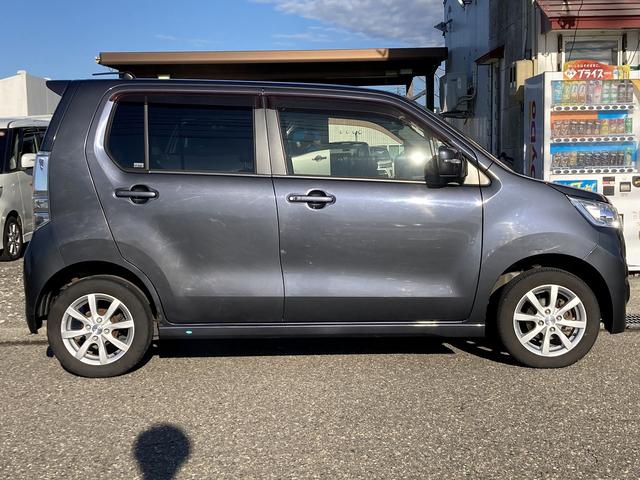 フレアカスタムスタイル ＸＳ　４ＷＤ　車検２年　ナビ　Ｂｌｕｅｔｏｏｔｈ　バックカメラ　ワンセグＴＶ　衝突被害軽減ブレーキ　シートヒーター　オートエアコン（5枚目）