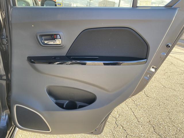 フレアカスタムスタイル ＸＳ　４ＷＤ　車検２年　ナビ　Ｂｌｕｅｔｏｏｔｈ　バックカメラ　ワンセグＴＶ　衝突被害軽減ブレーキ　シートヒーター　オートエアコン（26枚目）