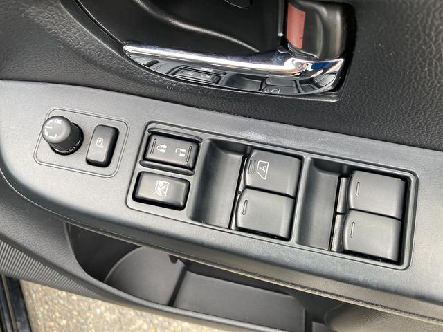 インプレッサスポーツ １．６ｉ－Ｌ　４ＷＤ　車検２年　スマートキー　アイドリングストップ　横滑り防止装置　ＥＴＣ　フロントフォグランプ　オートエアコン　ＨＩＤ（19枚目）