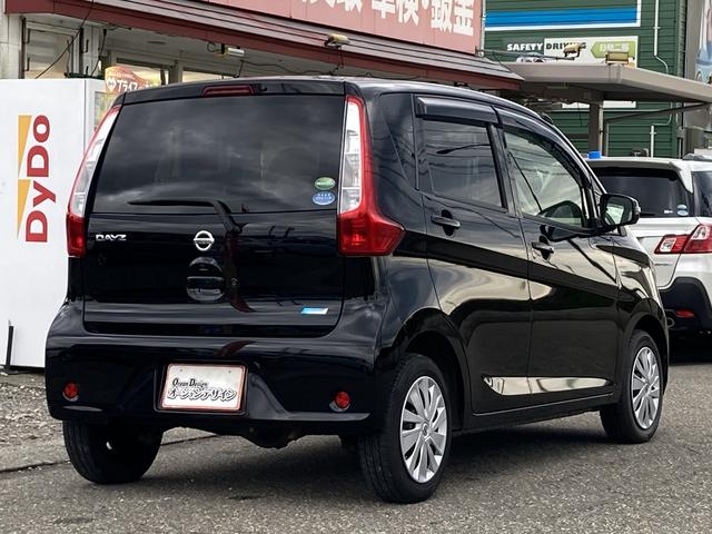 デイズ Ｘ　４ＷＤ　車検Ｒ８／１０　ナビ　Ｂｌｕｅｔｏｏｔｈ　バックカメラ　サイドカメラ　シートヒーター　ＥＴＣ　アイドリングストップ（6枚目）