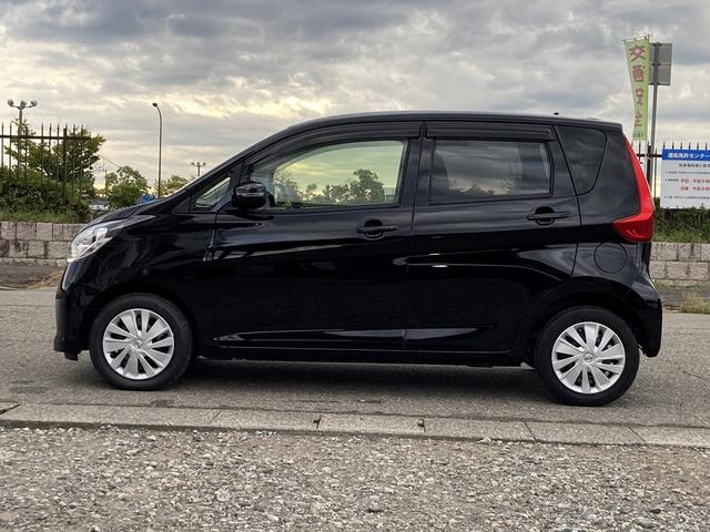 デイズ Ｘ　４ＷＤ　車検Ｒ８／１０　ナビ　Ｂｌｕｅｔｏｏｔｈ　バックカメラ　サイドカメラ　シートヒーター　ＥＴＣ　アイドリングストップ（9枚目）